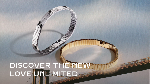 Trinity cushion ring, Medium model
